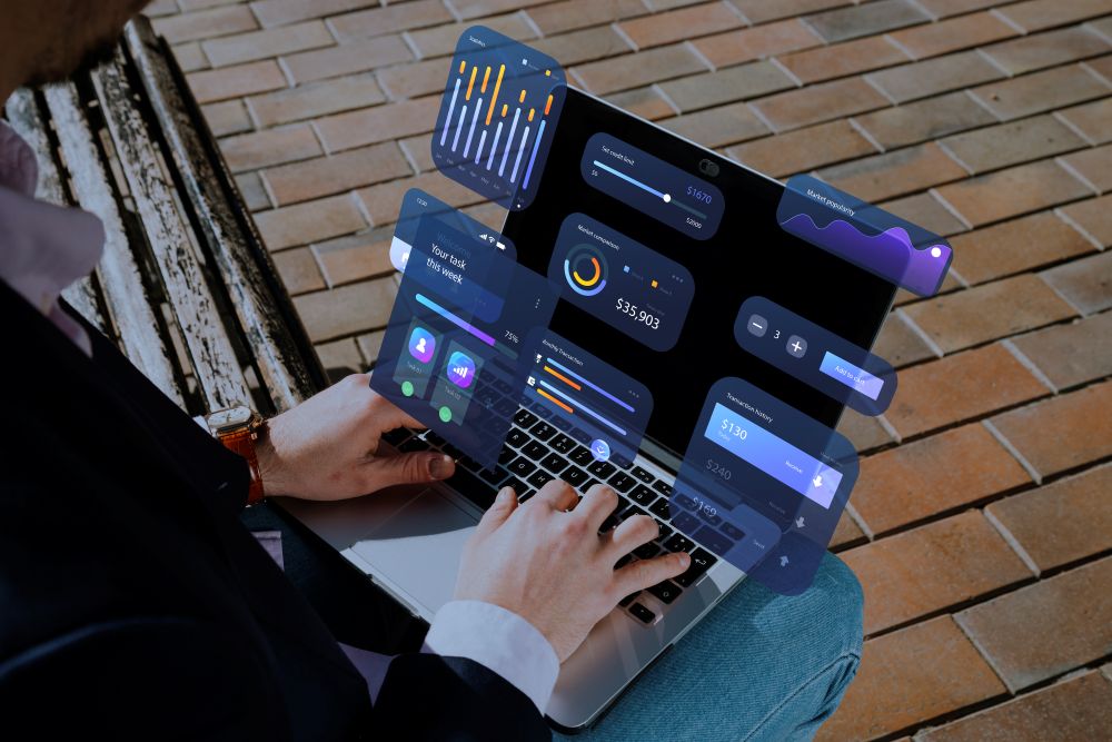 Pessoa analisando gráficos em dashboard inteligente — exemplo de uso de dados estratégicos para tomar decisões no varejo