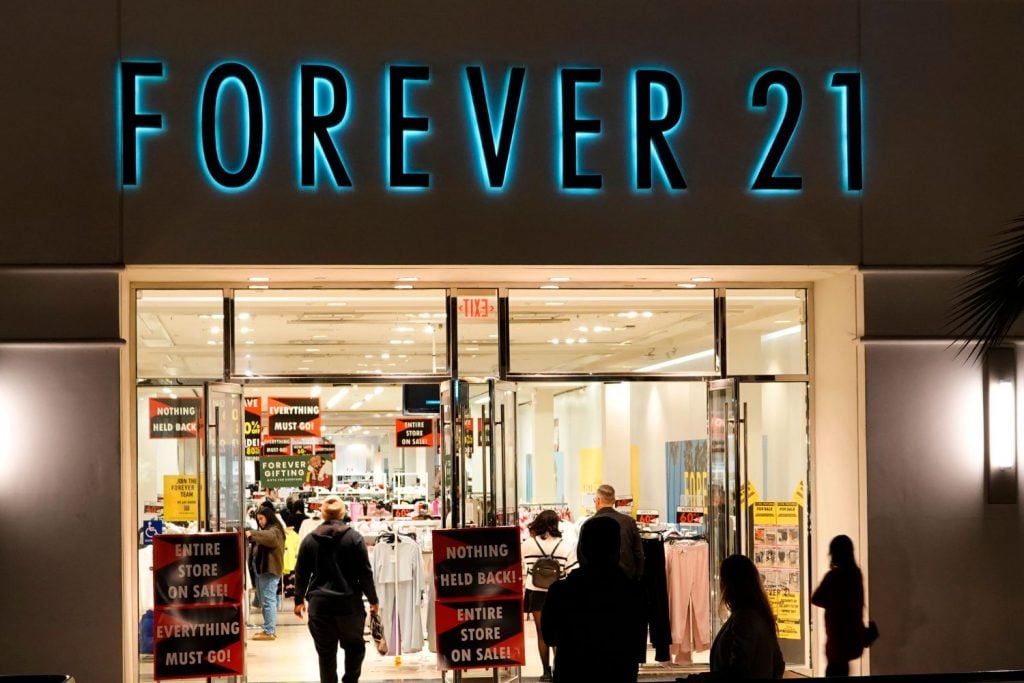 Exemplo de loja fast fashion - Forever 21